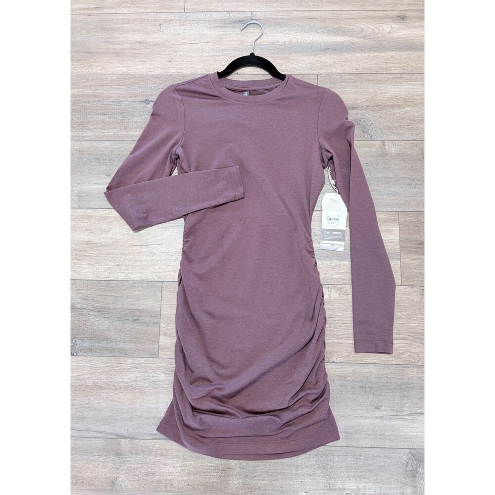 Vuori Long Sleeve Halo Essential Women's XS Dreamknit Purple Dress NWT Stretch